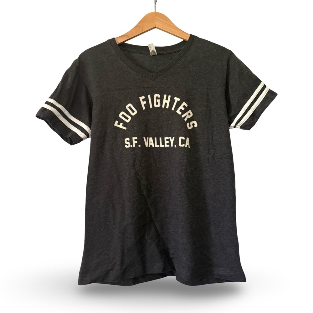 Foo Fighters SF Valley CA Vneck Shirt Size Medium